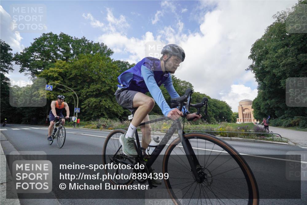 14.09.2025 - Stadtparktriathlon Michael Burmester http://msf.ph/oto/8894399 14.09.2025 12:21:21 Radfahren 1094, 1151, 1183, 1197, 1213, 1258, 1293, 1312, 1315 meine-sportfotos.de