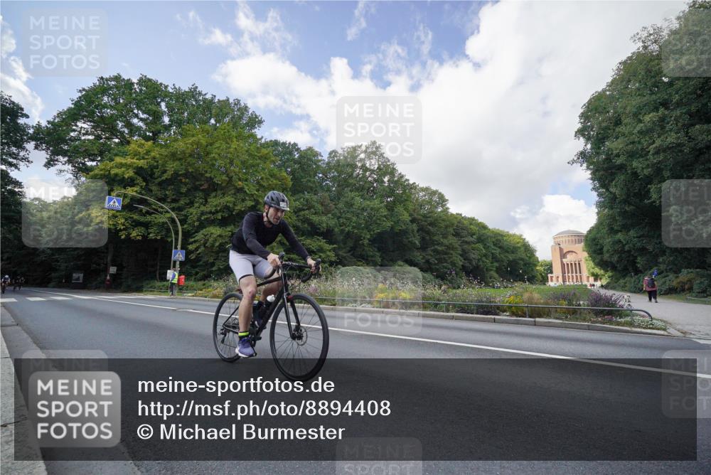 14.09.2025 - Stadtparktriathlon Michael Burmester http://msf.ph/oto/8894408 14.09.2025 12:21:35 Radfahren 1094, 1134, 1159, 1174, 1209, 1248, 1257, 1273, 1277, 1288, 1299 meine-sportfotos.de