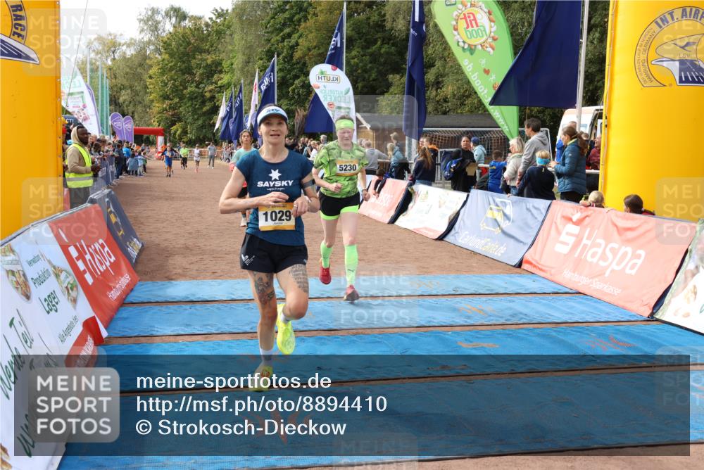 14.09.2025 - Airport Race Strokosch-Dieckow http://msf.ph/oto/8894410 14.09.2025 12:10:58 Ziel 888, 1029, 5230, 5235 meine-sportfotos.de