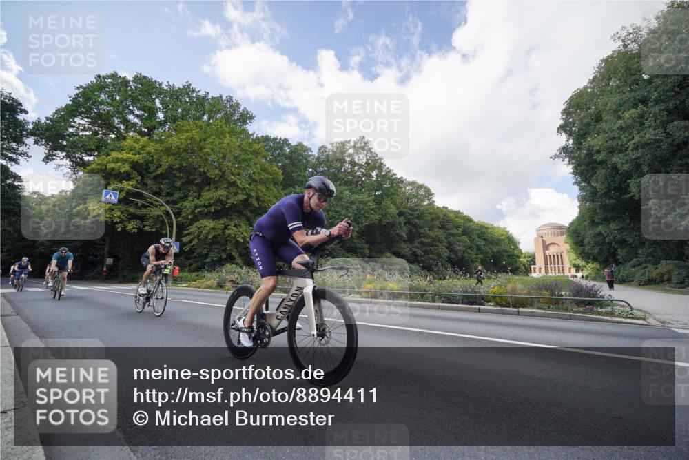 14.09.2025 - Stadtparktriathlon Michael Burmester http://msf.ph/oto/8894411 14.09.2025 12:21:40 Radfahren 1134, 1159, 1174, 1209, 1257, 1273, 1277, 1288, 1295 meine-sportfotos.de