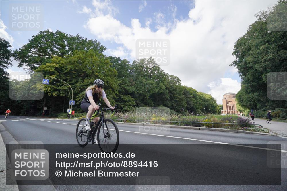 14.09.2025 - Stadtparktriathlon Michael Burmester http://msf.ph/oto/8894416 14.09.2025 12:21:43 Radfahren 1159, 1174, 1209, 1237, 1257, 1273, 1277, 1288, 1295 meine-sportfotos.de
