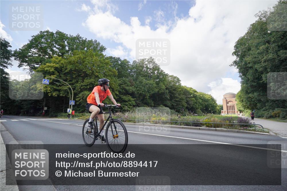 14.09.2025 - Stadtparktriathlon Michael Burmester http://msf.ph/oto/8894417 14.09.2025 12:21:46 Radfahren 1145, 1159, 1209, 1237, 1273, 1277, 1288, 1295 meine-sportfotos.de