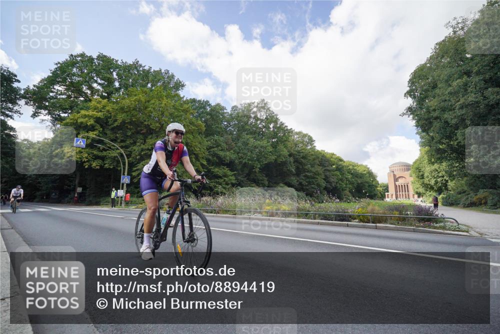 14.09.2025 - Stadtparktriathlon Michael Burmester http://msf.ph/oto/8894419 14.09.2025 12:21:51 Radfahren 1145, 1186, 1237, 1241, 1295 meine-sportfotos.de
