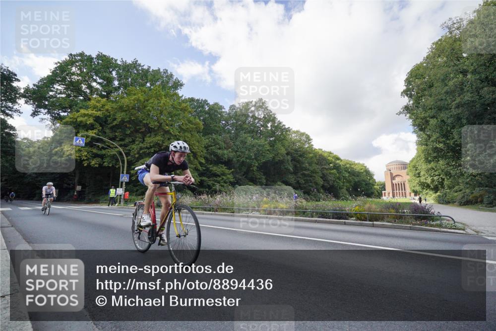 14.09.2025 - Stadtparktriathlon Michael Burmester http://msf.ph/oto/8894436 14.09.2025 12:22:30 Radfahren 1164, 1199, 1222, 1251, 1278, 1290, 1298 meine-sportfotos.de