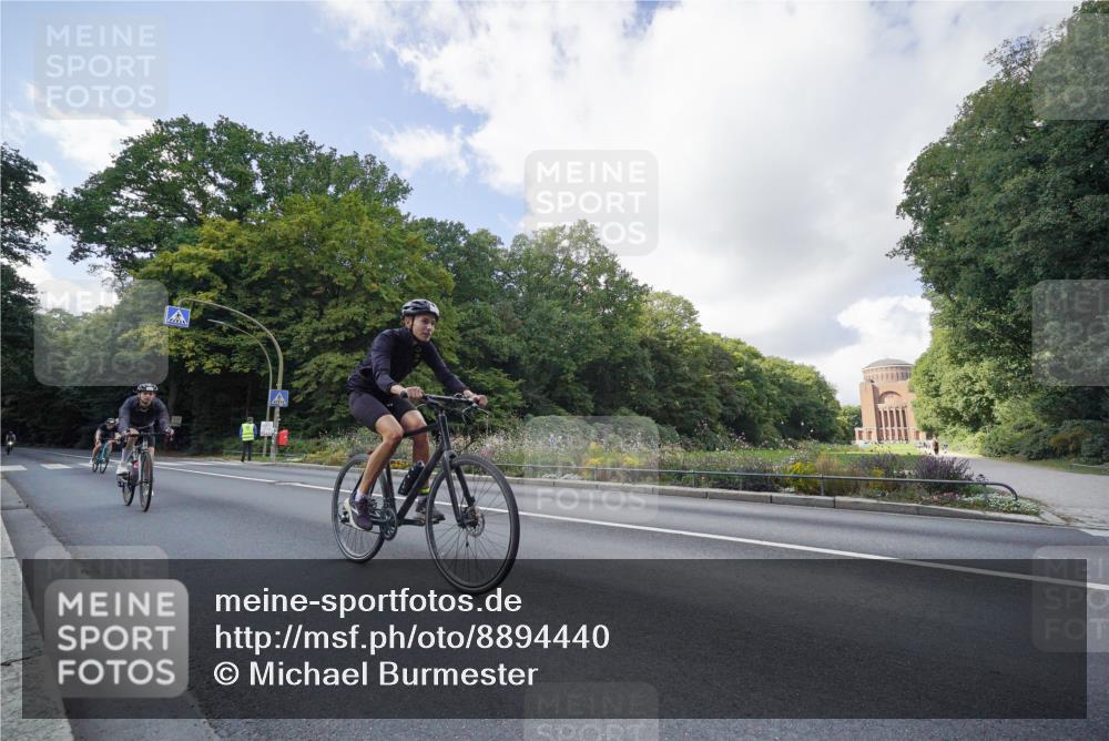 14.09.2025 - Stadtparktriathlon Michael Burmester http://msf.ph/oto/8894440 14.09.2025 12:22:37 Radfahren 1164, 1194, 1222, 1232, 1278, 1290, 1298 meine-sportfotos.de