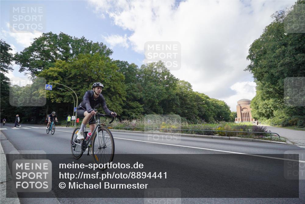 14.09.2025 - Stadtparktriathlon Michael Burmester http://msf.ph/oto/8894441 14.09.2025 12:22:37 Radfahren 1164, 1194, 1222, 1232, 1278, 1290, 1298 meine-sportfotos.de