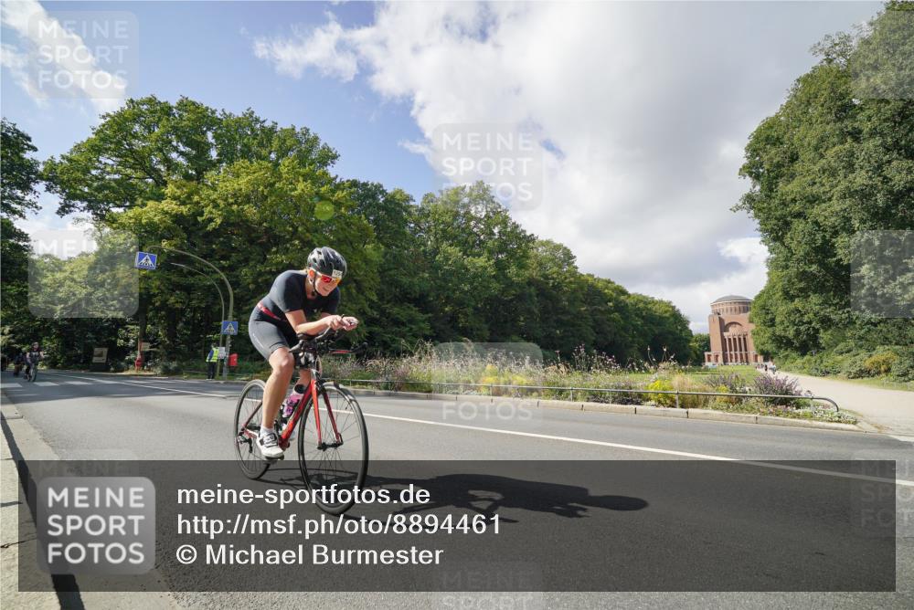 14.09.2025 - Stadtparktriathlon Michael Burmester http://msf.ph/oto/8894461 14.09.2025 12:23:23 Radfahren 1129, 1172, 1203, 1211, 1219, 1268, 1275, 1294 meine-sportfotos.de