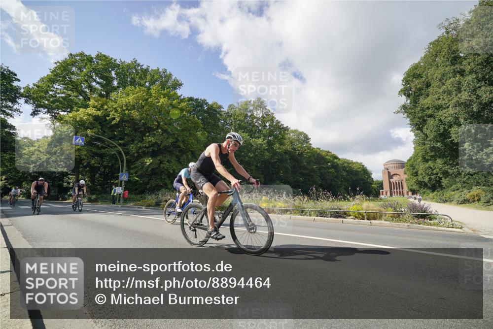 14.09.2025 - Stadtparktriathlon Michael Burmester http://msf.ph/oto/8894464 14.09.2025 12:23:29 Radfahren 1129, 1152, 1172, 1203, 1211, 1231, 1268, 1272, 1275, 1294 meine-sportfotos.de