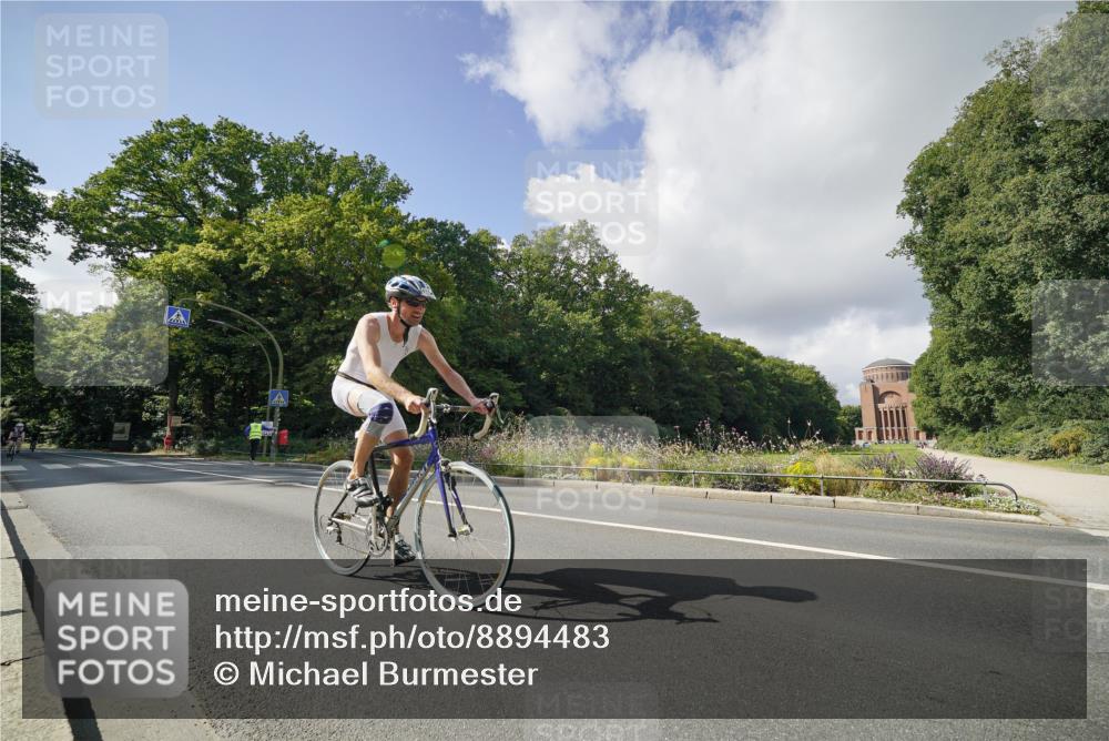 14.09.2025 - Stadtparktriathlon Michael Burmester http://msf.ph/oto/8894483 14.09.2025 12:24:44 Radfahren 1158, 1205, 1210, 1239, 1287, 1317 meine-sportfotos.de