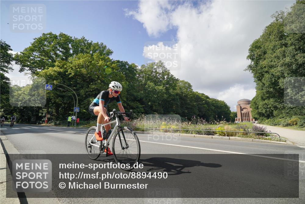 14.09.2025 - Stadtparktriathlon Michael Burmester http://msf.ph/oto/8894490 14.09.2025 12:24:53 Radfahren 1133, 1205, 1239, 1249, 1261, 1276, 1287, 1306, 1317 meine-sportfotos.de