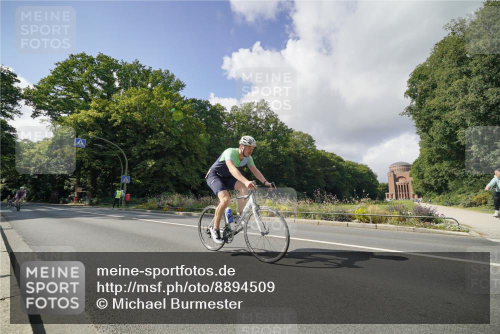 14.09.2025 - Stadtparktriathlon Michael Burmester http://msf.ph/oto/8894509 14.09.2025 12:25:28 Radfahren 1139, 1148, 1224, 1274, 1310 meine-sportfotos.de