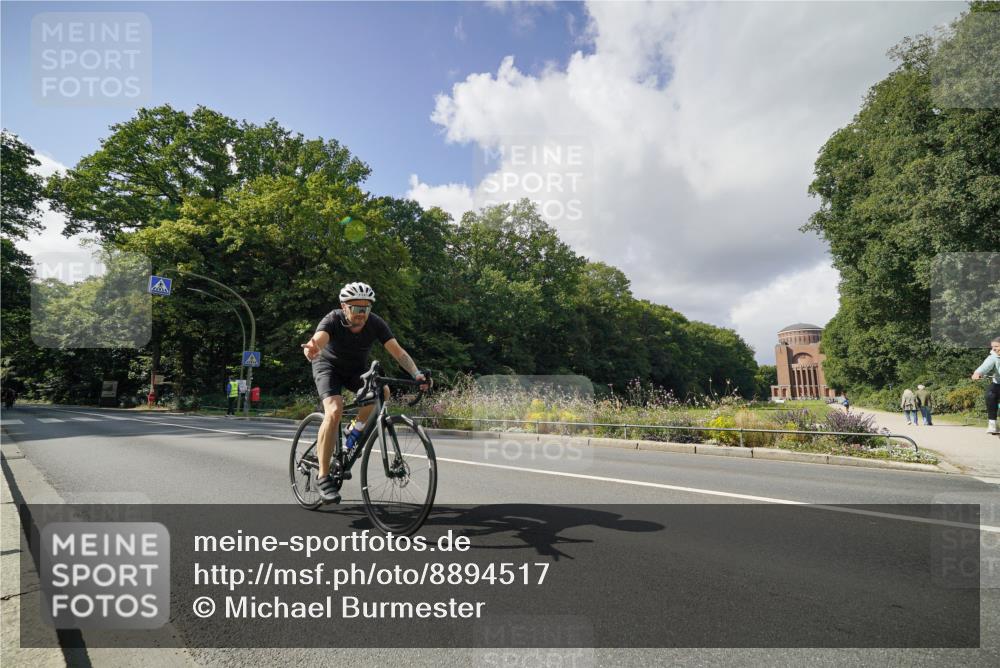 14.09.2025 - Stadtparktriathlon Michael Burmester http://msf.ph/oto/8894517 14.09.2025 12:25:42 Radfahren 1081, 1141, 1144, 1170, 1229, 1245, 1247, 1274, 1300 meine-sportfotos.de