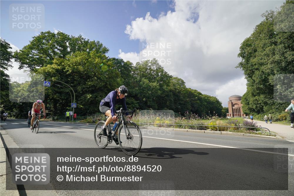 14.09.2025 - Stadtparktriathlon Michael Burmester http://msf.ph/oto/8894520 14.09.2025 12:25:48 Radfahren 1100, 1132, 1141, 1144, 1167, 1170, 1229, 1245, 1247 meine-sportfotos.de