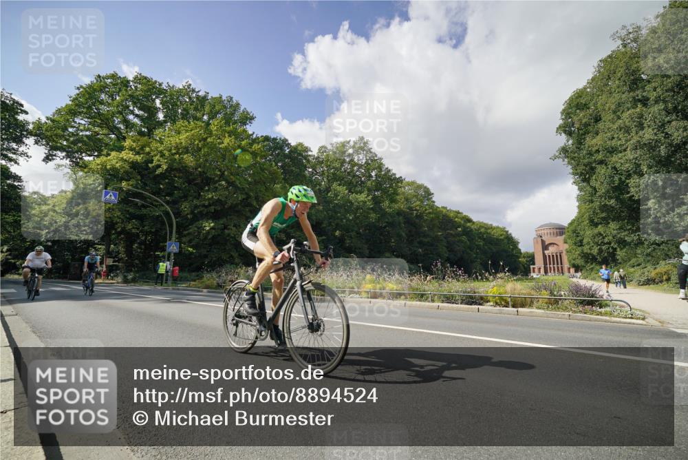 14.09.2025 - Stadtparktriathlon Michael Burmester http://msf.ph/oto/8894524 14.09.2025 12:25:53 Radfahren 1100, 1132, 1144, 1167, 1170, 1212, 1245, 1247 meine-sportfotos.de
