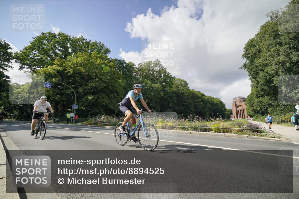 14.09.2025 - Stadtparktriathlon Michael Burmester http://msf.ph/oto/8894525 14.09.2025 12:25:54 Radfahren 1100, 1132, 1167, 1170, 1212, 1245, 1247 meine-sportfotos.de