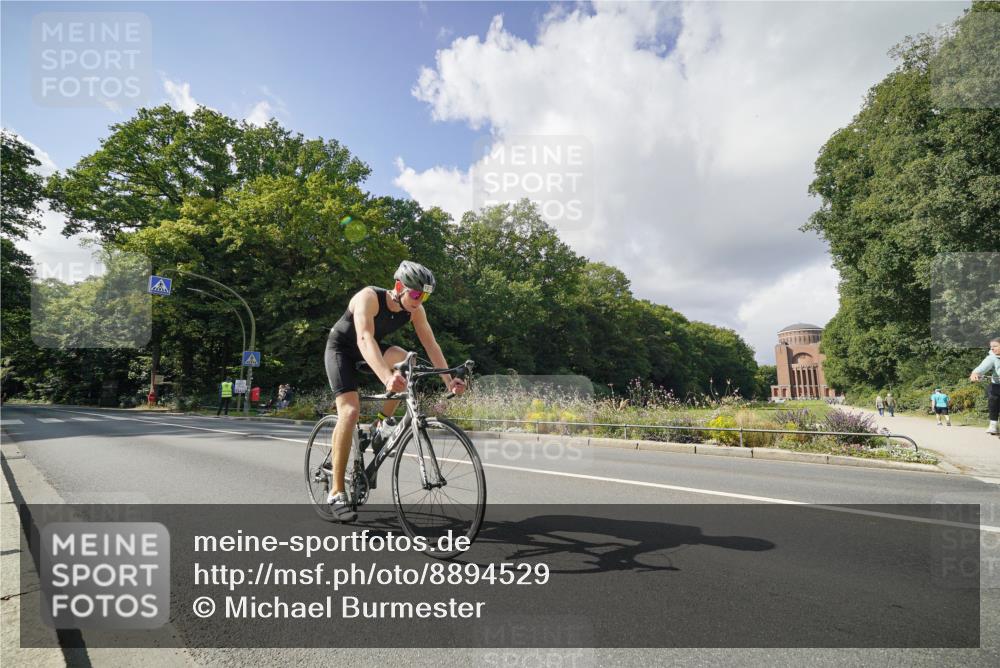 14.09.2025 - Stadtparktriathlon Michael Burmester http://msf.ph/oto/8894529 14.09.2025 12:25:59 Radfahren 1100, 1149, 1167, 1212, 1297, 1304 meine-sportfotos.de