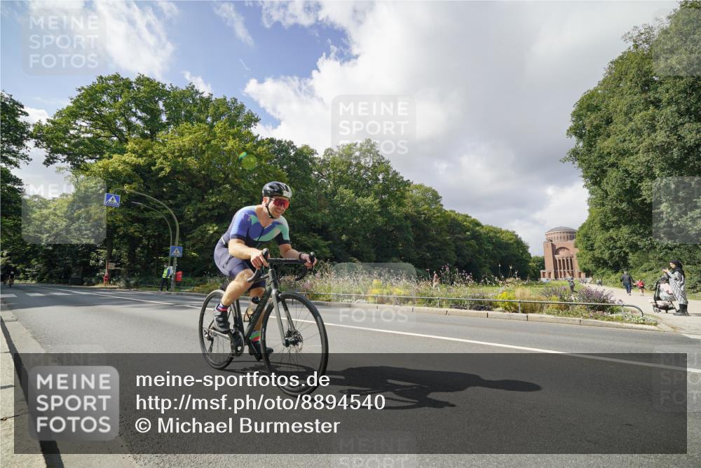 14.09.2025 - Stadtparktriathlon Michael Burmester http://msf.ph/oto/8894540 14.09.2025 12:26:48 Radfahren 1128, 1160, 1280, 1314 meine-sportfotos.de