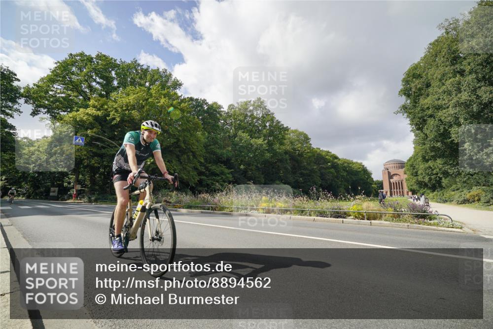 14.09.2025 - Stadtparktriathlon Michael Burmester http://msf.ph/oto/8894562 14.09.2025 12:27:35 Radfahren 1155, 1200, 1215, 1223, 1252, 1296 meine-sportfotos.de