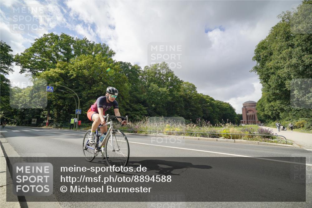 14.09.2025 - Stadtparktriathlon Michael Burmester http://msf.ph/oto/8894588 14.09.2025 12:29:00 Radfahren 1142, 1151, 1157, 1213, 1219, 1264, 1315 meine-sportfotos.de