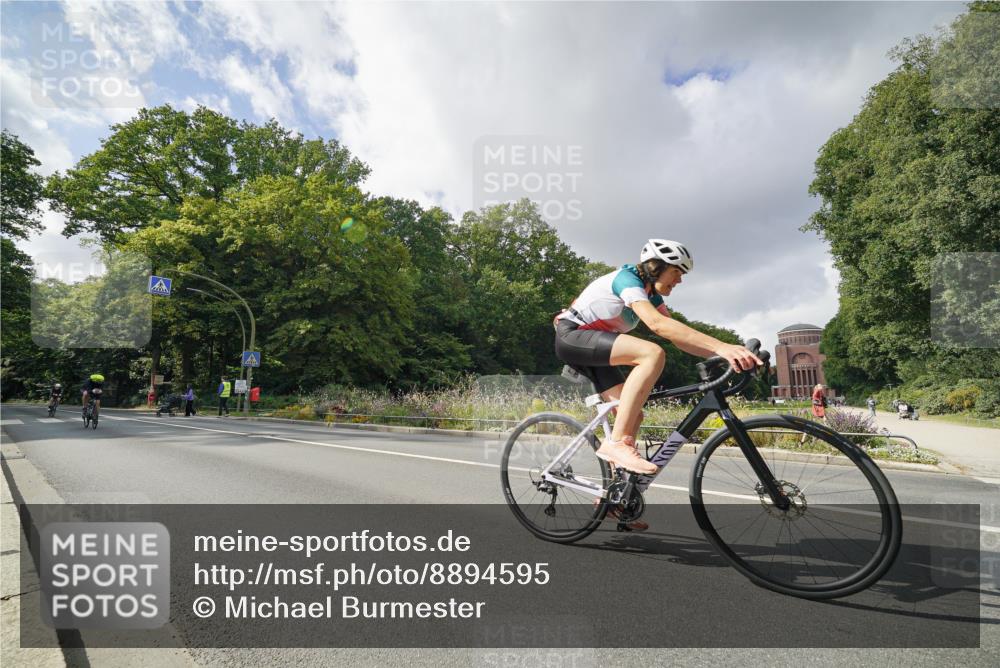 14.09.2025 - Stadtparktriathlon Michael Burmester http://msf.ph/oto/8894595 14.09.2025 12:29:11 Radfahren 1157, 1219, 1257, 1292, 1293, 1319 meine-sportfotos.de