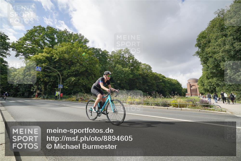 14.09.2025 - Stadtparktriathlon Michael Burmester http://msf.ph/oto/8894605 14.09.2025 12:29:48 Radfahren 1134, 1204, 1241, 1258, 1298, 1311 meine-sportfotos.de