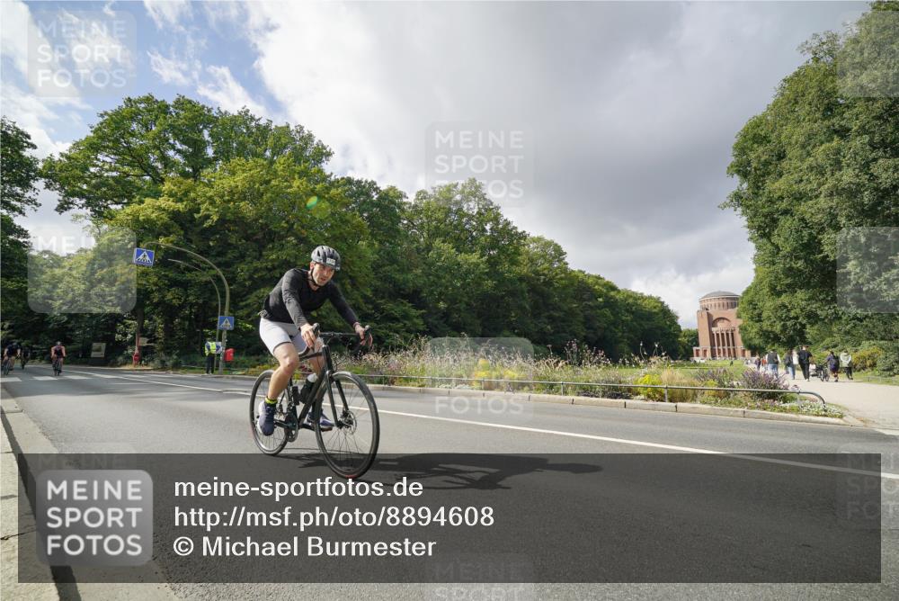 14.09.2025 - Stadtparktriathlon Michael Burmester http://msf.ph/oto/8894608 14.09.2025 12:29:53 Radfahren 1134, 1159, 1183, 1241, 1298, 1311, 1316 meine-sportfotos.de