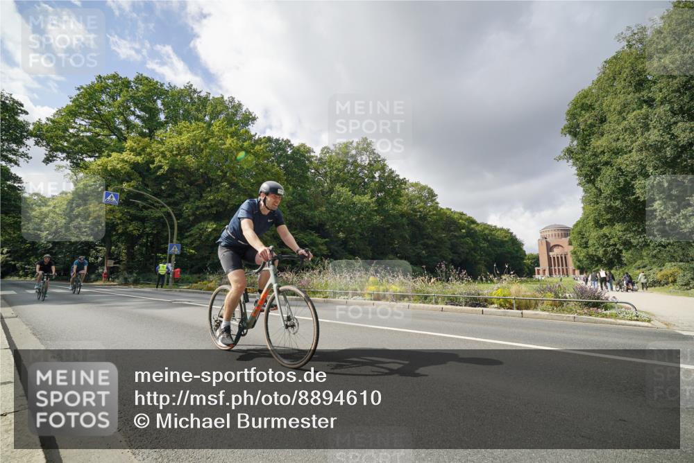 14.09.2025 - Stadtparktriathlon Michael Burmester http://msf.ph/oto/8894610 14.09.2025 12:29:57 Radfahren 1134, 1159, 1180, 1183, 1241, 1316 meine-sportfotos.de