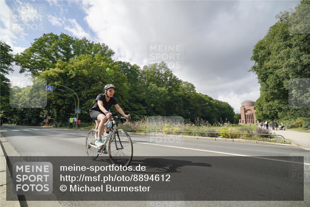 14.09.2025 - Stadtparktriathlon Michael Burmester http://msf.ph/oto/8894612 14.09.2025 12:29:58 Radfahren 1134, 1159, 1180, 1183, 1241, 1316 meine-sportfotos.de