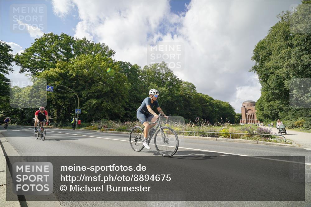 14.09.2025 - Stadtparktriathlon Michael Burmester http://msf.ph/oto/8894675 14.09.2025 12:33:00 Radfahren 1163, 1193, 1202, 1210, 1224, 1274, 1306, 1310 meine-sportfotos.de
