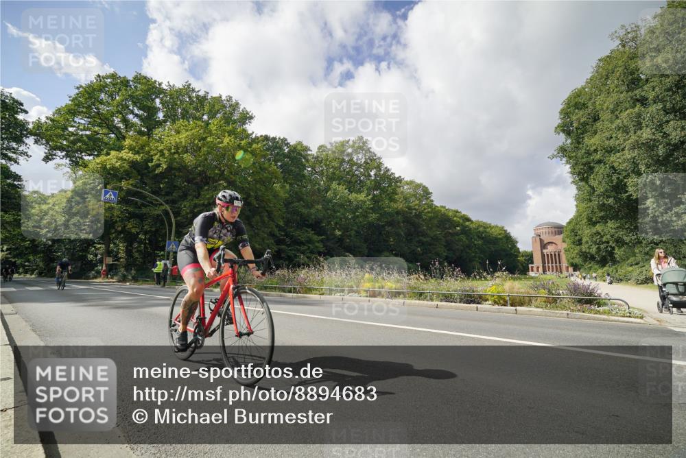 14.09.2025 - Stadtparktriathlon Michael Burmester http://msf.ph/oto/8894683 14.09.2025 12:33:14 Radfahren 1148, 1150, 1156, 1224, 1245, 1247, 1255, 1287 meine-sportfotos.de
