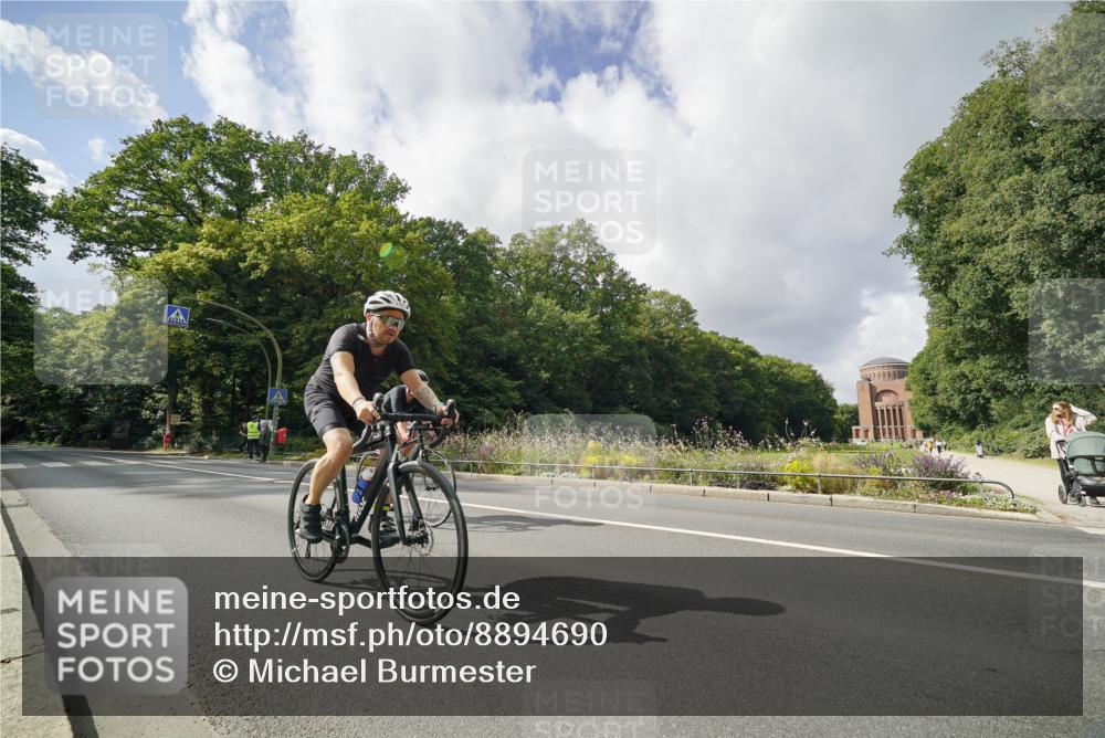 14.09.2025 - Stadtparktriathlon Michael Burmester http://msf.ph/oto/8894690 14.09.2025 12:33:31 Radfahren 1141, 1229 meine-sportfotos.de