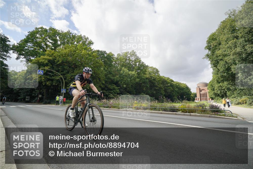 14.09.2025 - Stadtparktriathlon Michael Burmester http://msf.ph/oto/8894704 14.09.2025 12:34:16 Radfahren 1149, 1167, 1419 meine-sportfotos.de
