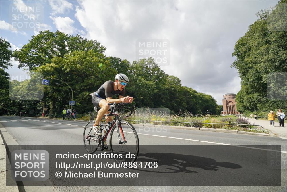 14.09.2025 - Stadtparktriathlon Michael Burmester http://msf.ph/oto/8894706 14.09.2025 12:34:25 Radfahren 1167, 1382 meine-sportfotos.de