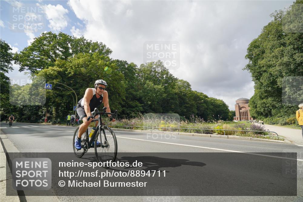 14.09.2025 - Stadtparktriathlon Michael Burmester http://msf.ph/oto/8894711 14.09.2025 12:34:42 Radfahren 1126, 1250, 1307, 1383, 1390 meine-sportfotos.de