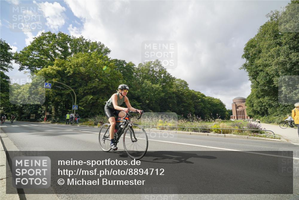 14.09.2025 - Stadtparktriathlon Michael Burmester http://msf.ph/oto/8894712 14.09.2025 12:34:44 Radfahren 1126, 1250, 1307, 1314, 1383, 1390 meine-sportfotos.de