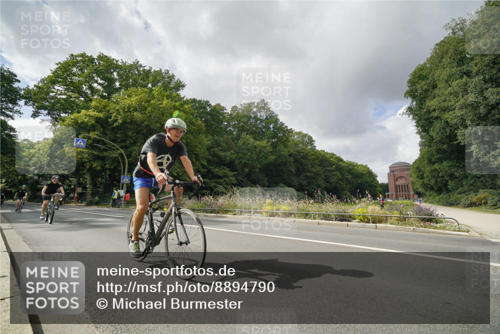 14.09.2025 - Stadtparktriathlon Michael Burmester http://msf.ph/oto/8894790 14.09.2025 12:37:30 Radfahren 1142, 1169, 1256, 1319, 1420 meine-sportfotos.de