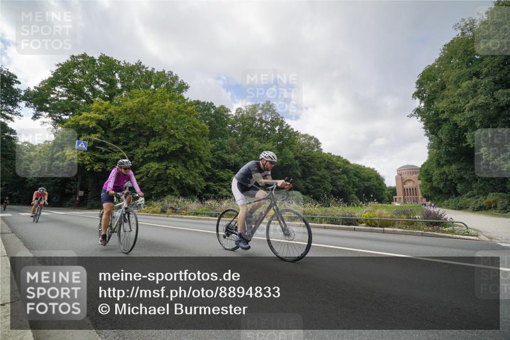 14.09.2025 - Stadtparktriathlon Michael Burmester http://msf.ph/oto/8894833 14.09.2025 12:39:03 Radfahren 1145, 1248, 1281, 1294, 1316, 1344, 1370 meine-sportfotos.de