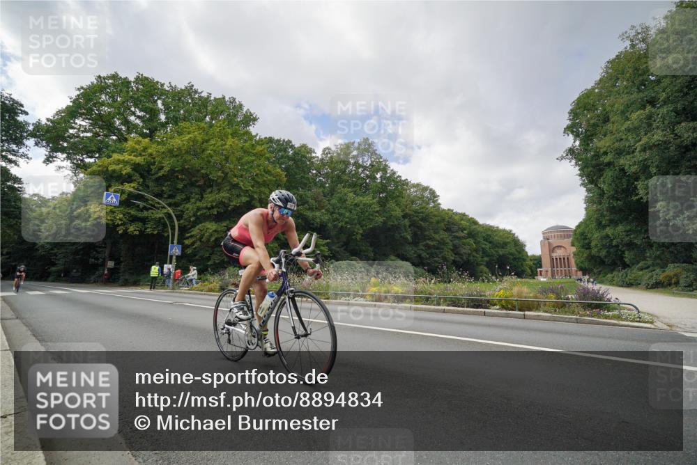 14.09.2025 - Stadtparktriathlon Michael Burmester http://msf.ph/oto/8894834 14.09.2025 12:39:04 Radfahren 1145, 1248, 1281, 1294, 1316, 1344, 1370, 1414 meine-sportfotos.de