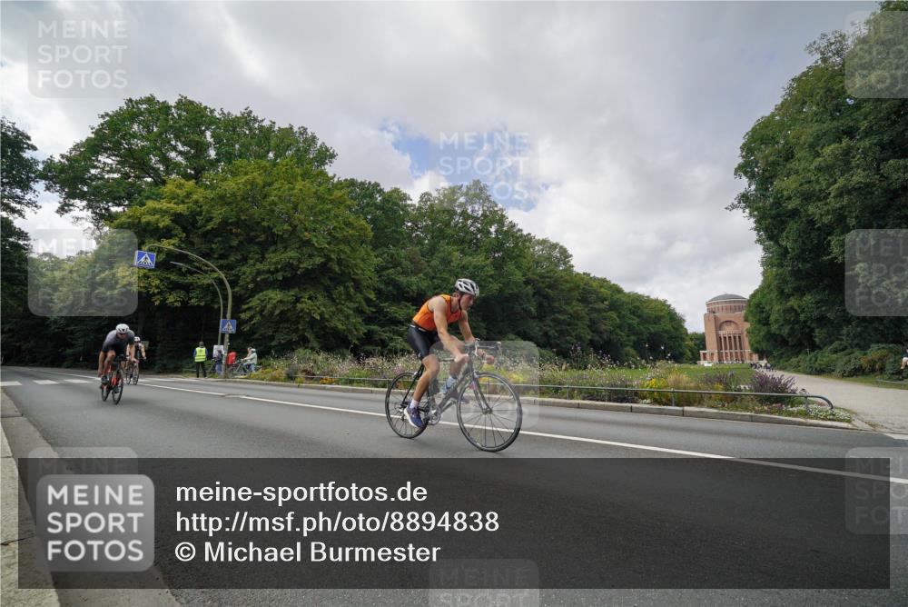 14.09.2025 - Stadtparktriathlon Michael Burmester http://msf.ph/oto/8894838 14.09.2025 12:39:13 Radfahren 1145, 1263, 1294, 1347, 1413, 1414 meine-sportfotos.de