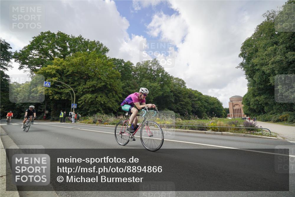 14.09.2025 - Stadtparktriathlon Michael Burmester http://msf.ph/oto/8894866 14.09.2025 12:40:23 Radfahren 1100, 1274, 1289, 1295, 1312, 1349, 1387 meine-sportfotos.de