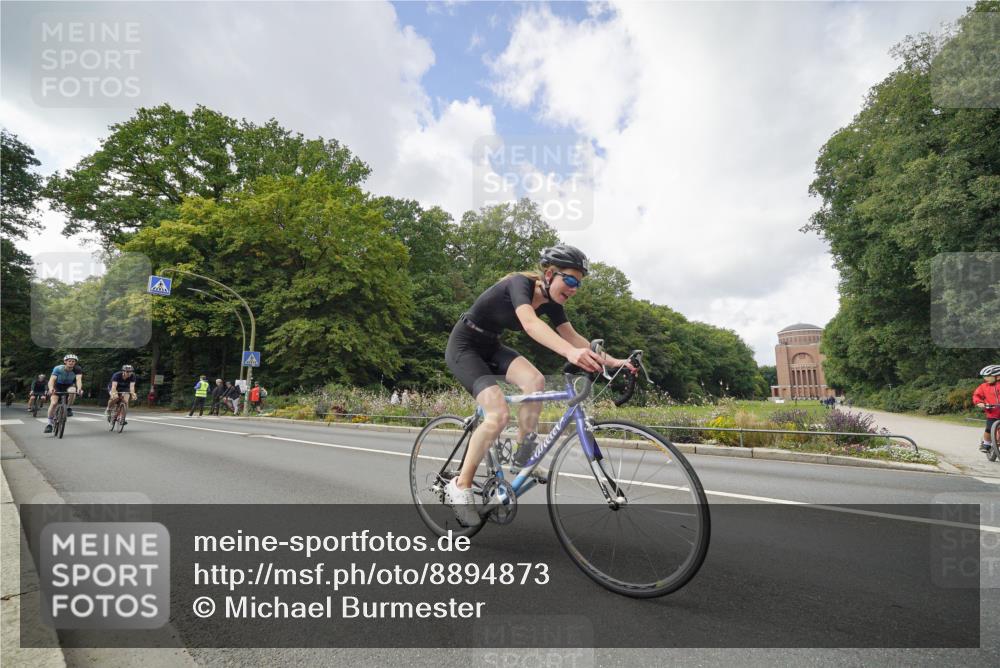 14.09.2025 - Stadtparktriathlon Michael Burmester http://msf.ph/oto/8894873 14.09.2025 12:40:36 Radfahren 1224, 1247, 1249, 1306, 1310, 1358, 1374, 1389 meine-sportfotos.de
