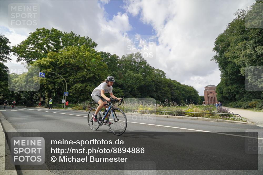 14.09.2025 - Stadtparktriathlon Michael Burmester http://msf.ph/oto/8894886 14.09.2025 12:41:01 Radfahren 1222, 1272, 1309, 1382, 1384, 1419 meine-sportfotos.de