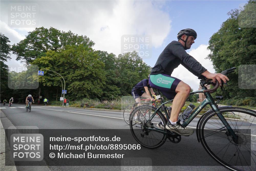 14.09.2025 - Stadtparktriathlon Michael Burmester http://msf.ph/oto/8895066 14.09.2025 12:48:23 Radfahren 1249, 1306, 1321, 1327, 1358, 1374, 1389 meine-sportfotos.de