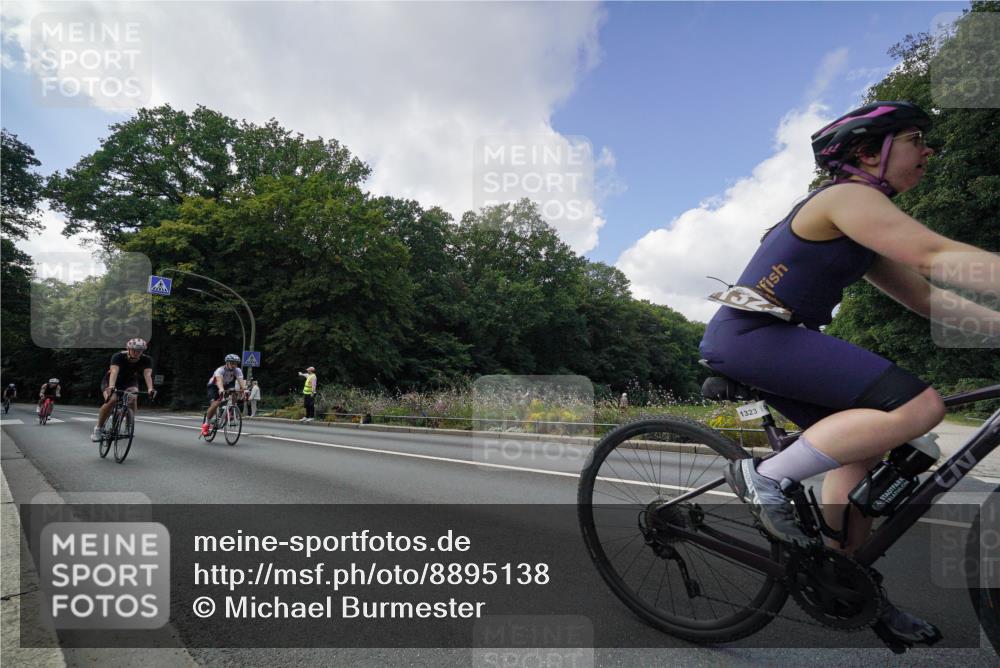 14.09.2025 - Stadtparktriathlon Michael Burmester http://msf.ph/oto/8895138 14.09.2025 12:51:11 Radfahren 1228, 1244, 1280, 1314, 1323, 1386, 1390, 1391 meine-sportfotos.de
