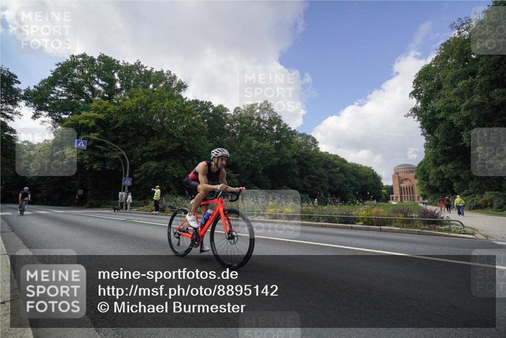 14.09.2025 - Stadtparktriathlon Michael Burmester http://msf.ph/oto/8895142 14.09.2025 12:51:13 Radfahren 1228, 1244, 1280, 1314, 1323, 1386, 1388, 1390, 1391 meine-sportfotos.de