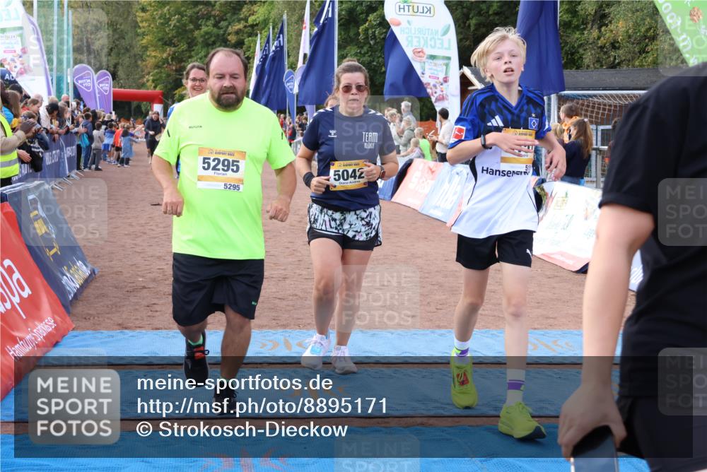 14.09.2025 - Airport Race Strokosch-Dieckow http://msf.ph/oto/8895171 14.09.2025 12:13:43 Ziel 158, 1622, 4084, 4164, 5019, 5020, 5034, 5042, 5071, 5151, 5187, 5283, 5295, 5299, 5446, 5447, 5485, 5543 meine-sportfotos.de