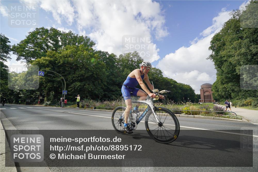 14.09.2025 - Stadtparktriathlon Michael Burmester http://msf.ph/oto/8895172 14.09.2025 12:52:21 Radfahren 1340, 1344, 1396, 1404 meine-sportfotos.de