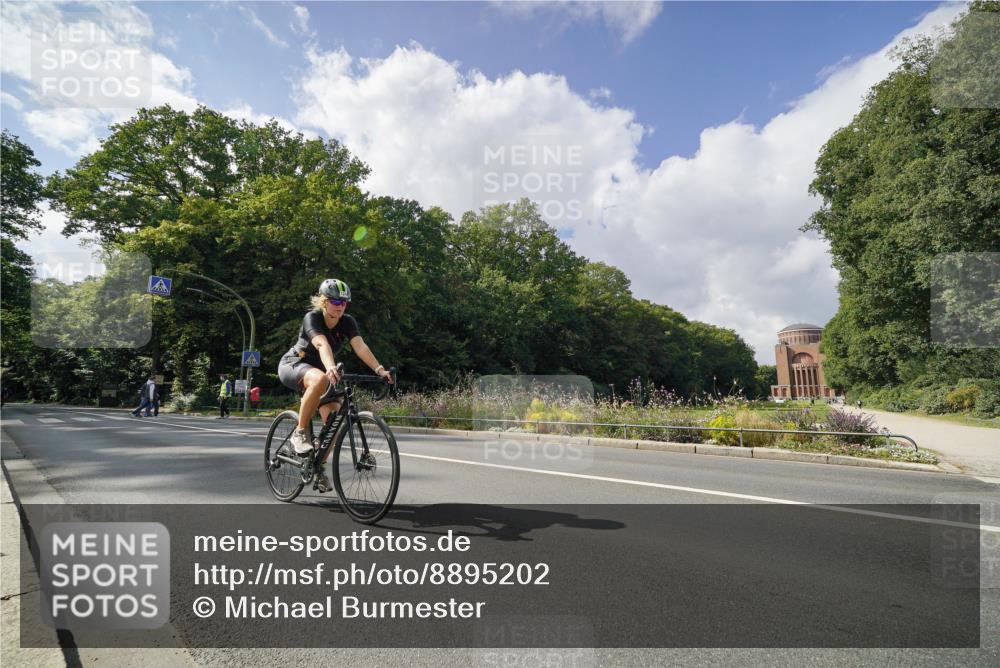 14.09.2025 - Stadtparktriathlon Michael Burmester http://msf.ph/oto/8895202 14.09.2025 12:54:12 Radfahren 1246, 1291 meine-sportfotos.de