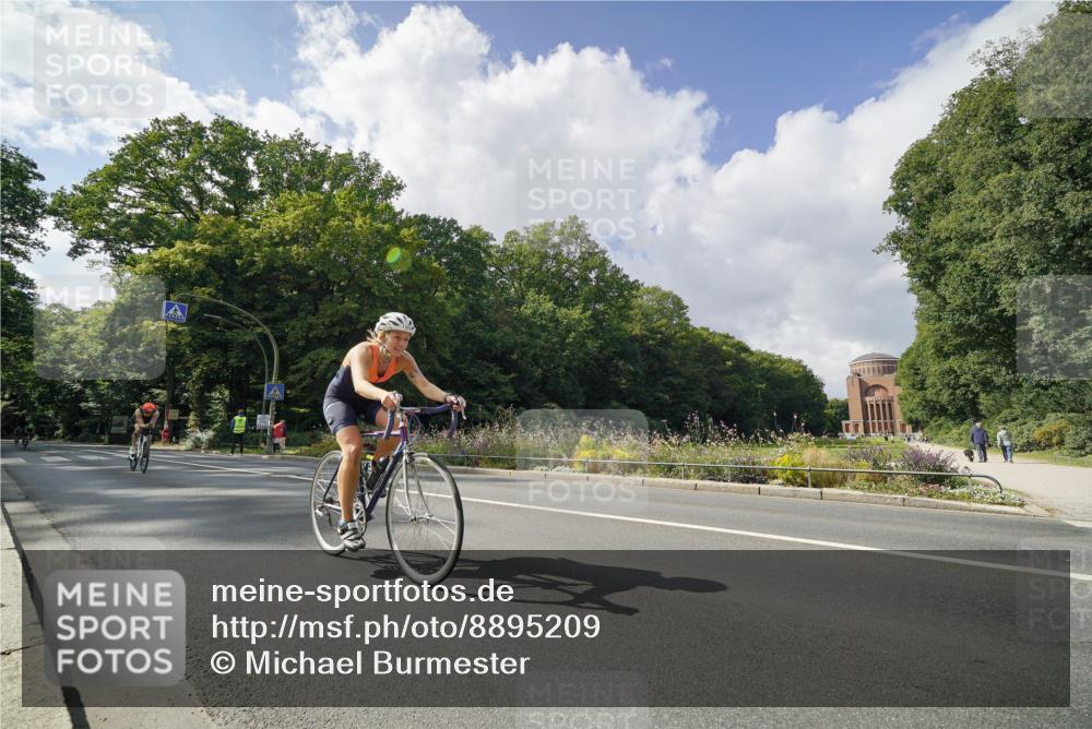 14.09.2025 - Stadtparktriathlon Michael Burmester http://msf.ph/oto/8895209 14.09.2025 12:54:41 Radfahren 1342, 1353, 1419, 1469, 1504 meine-sportfotos.de