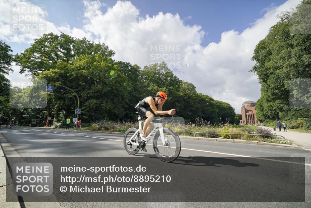 14.09.2025 - Stadtparktriathlon Michael Burmester http://msf.ph/oto/8895210 14.09.2025 12:54:43 Radfahren 1342, 1353, 1419, 1469, 1504 meine-sportfotos.de